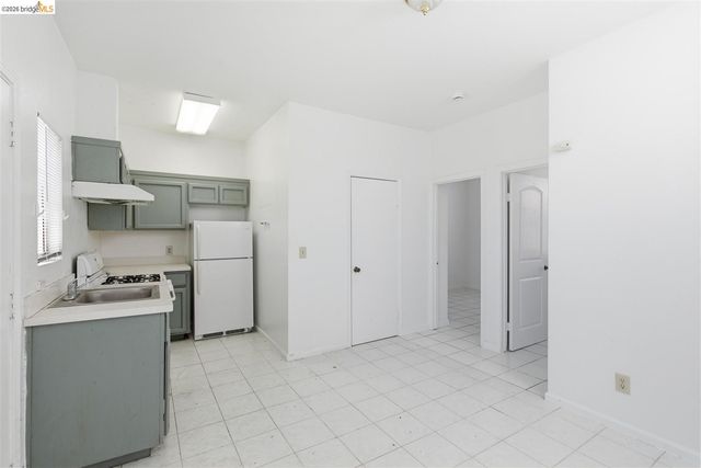 3302 California St, Berkeley, CA 94703