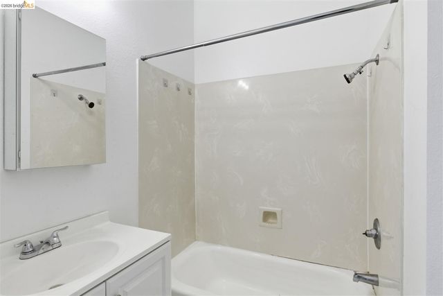 3302 California St, Berkeley, CA 94703