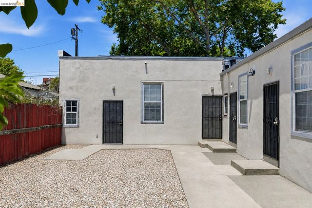 3302 California St, Berkeley, CA 94703