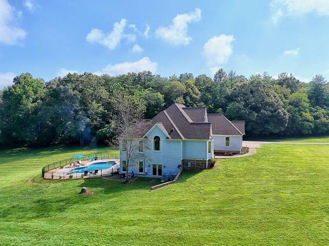 444 Spiva Bridge Way, Blairsville, GA 30512