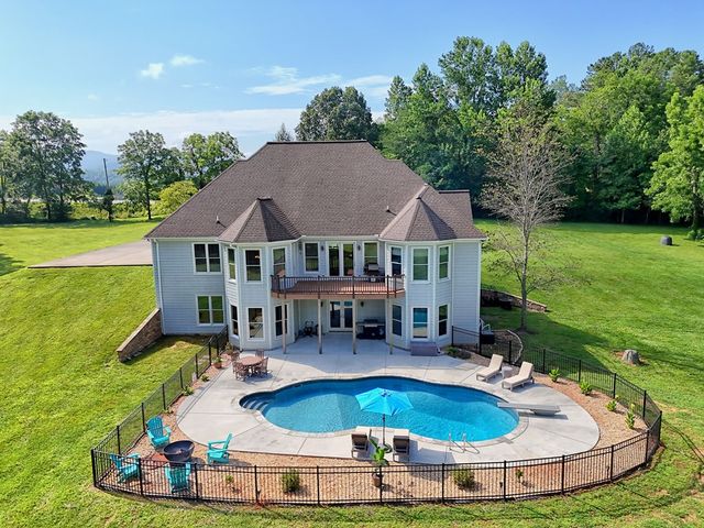 444 Spiva Bridge Way, Blairsville, GA 30512