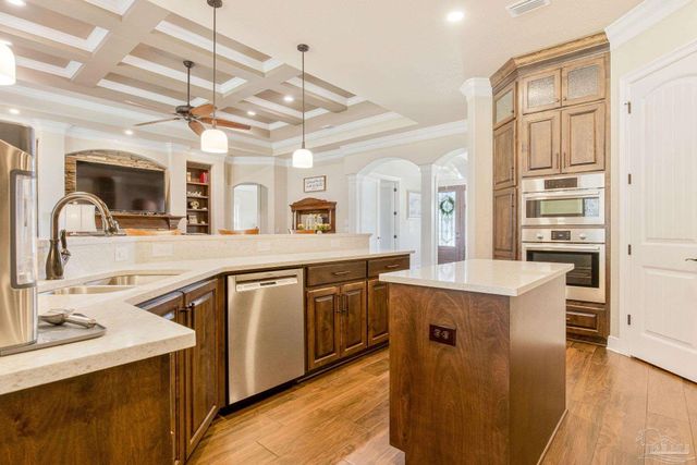 5824 Huntington Creek Blvd, Pensacola, FL 32526