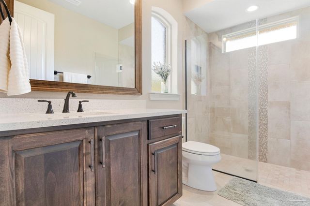 5824 Huntington Creek Blvd, Pensacola, FL 32526