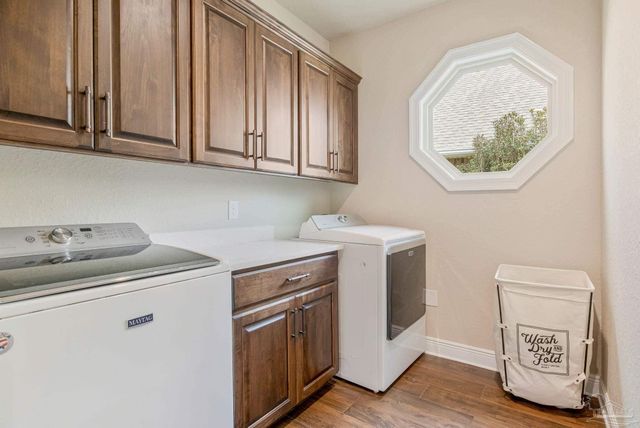 5824 Huntington Creek Blvd, Pensacola, FL 32526