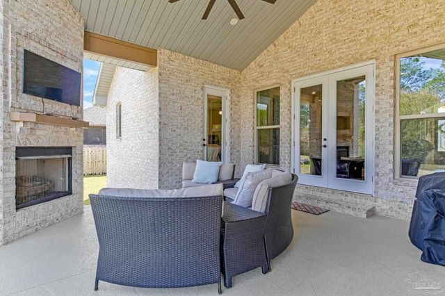 5824 Huntington Creek Blvd, Pensacola, FL 32526