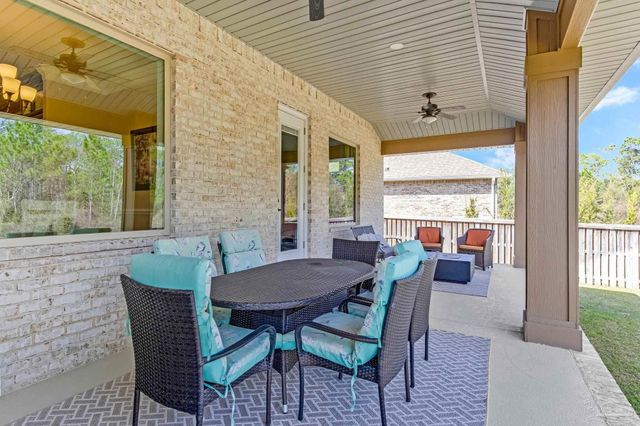 5824 Huntington Creek Blvd, Pensacola, FL 32526