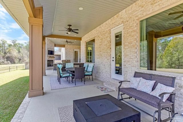 5824 Huntington Creek Blvd, Pensacola, FL 32526