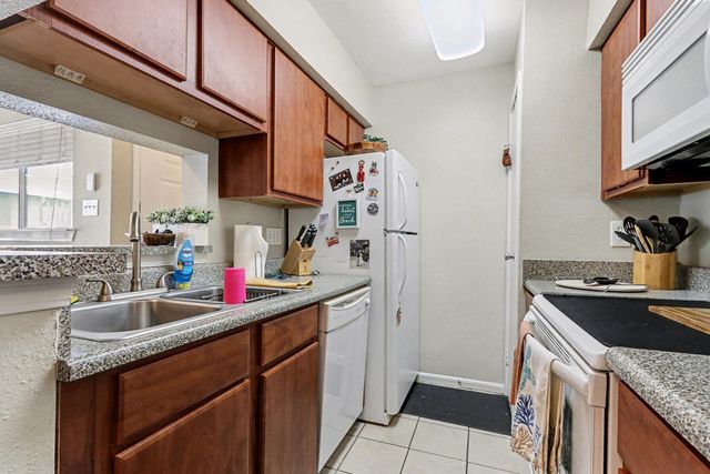 3506 Cove View Boulevard, Galveston, TX 77554