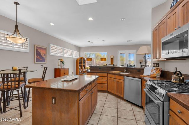 33941 N 67TH Street, Scottsdale, AZ 85266