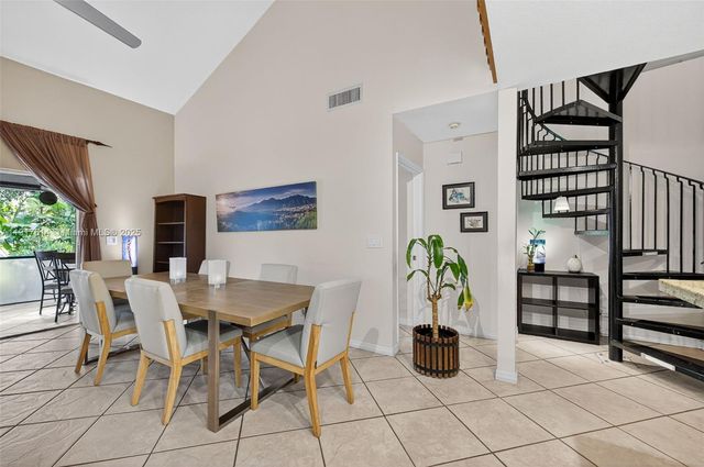 616 Woodgate Ln D, Sunrise, FL 33326