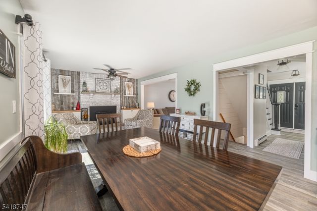 8 East Gate Dr, Vernon Twp., NJ 07418