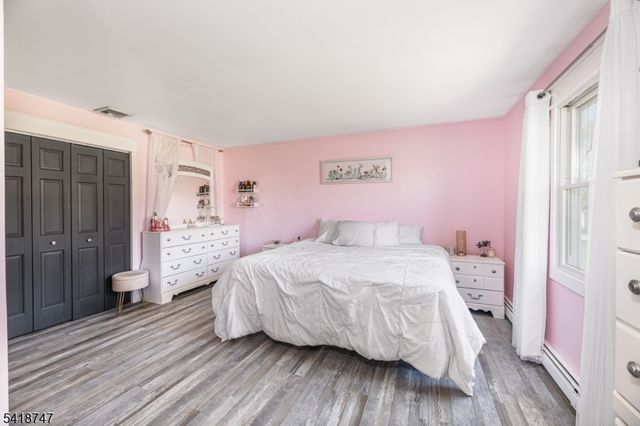 8 East Gate Dr, Vernon Twp., NJ 07418