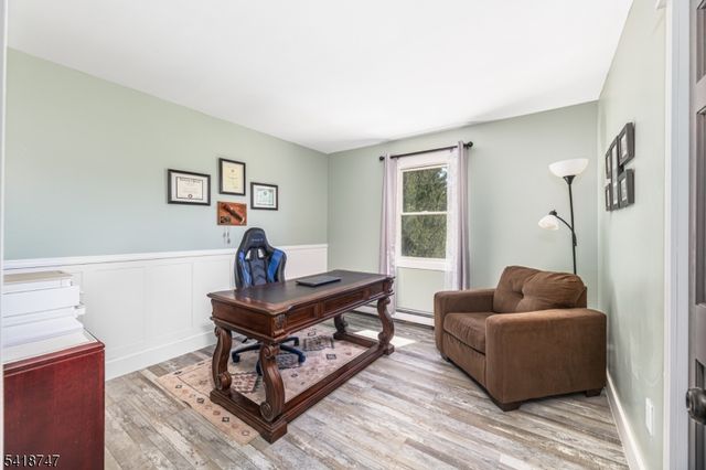 8 East Gate Dr, Vernon Twp., NJ 07418