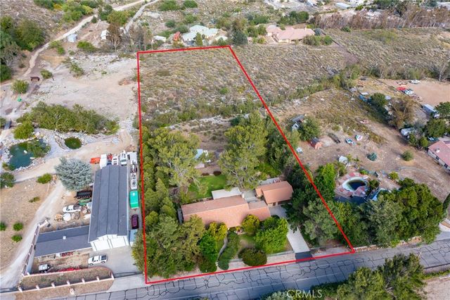 835 Kimbark, San Bernardino, CA 92407