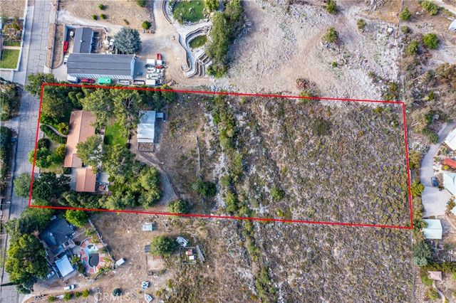 835 Kimbark, San Bernardino, CA 92407