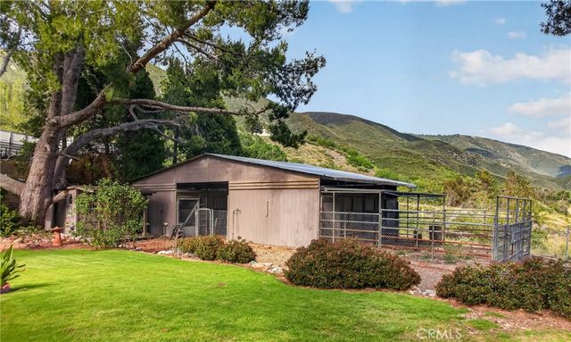 835 Kimbark, San Bernardino, CA 92407