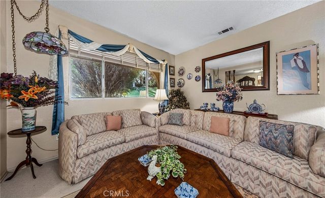 835 Kimbark, San Bernardino, CA 92407