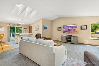 8729 Row Lane SE, Port Orchard, WA 98367
