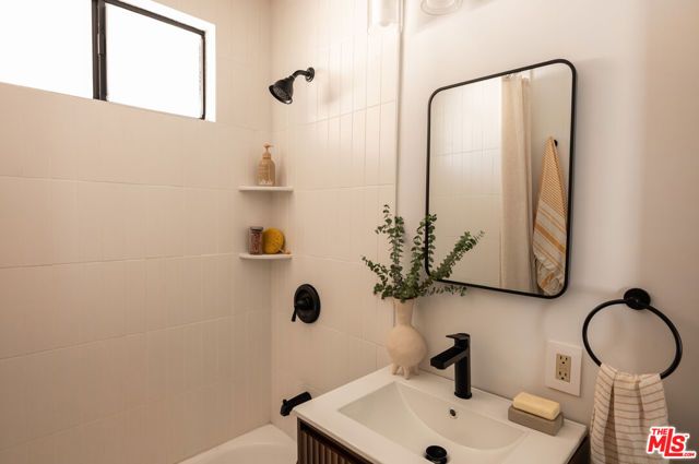 5140 Miriam Street, Los Angeles, CA 90042