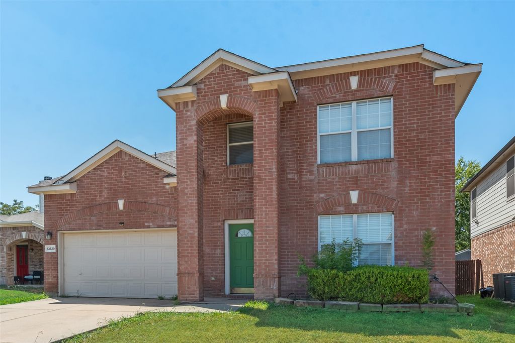 13529 Lost Spurs Road, Fort Worth, TX 76262 — photo 3