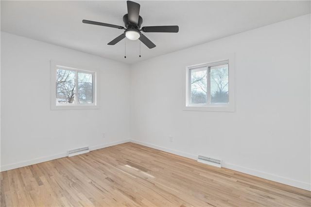 9901 Countryside Road, Lenexa, KS 66215