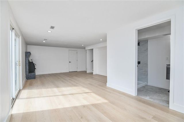 9901 Countryside Road, Lenexa, KS 66215