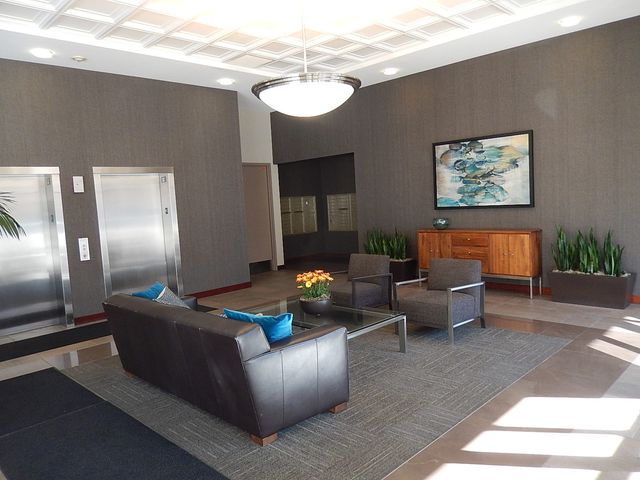 850 Village Center Drive 301, Burr Ridge, IL 60527