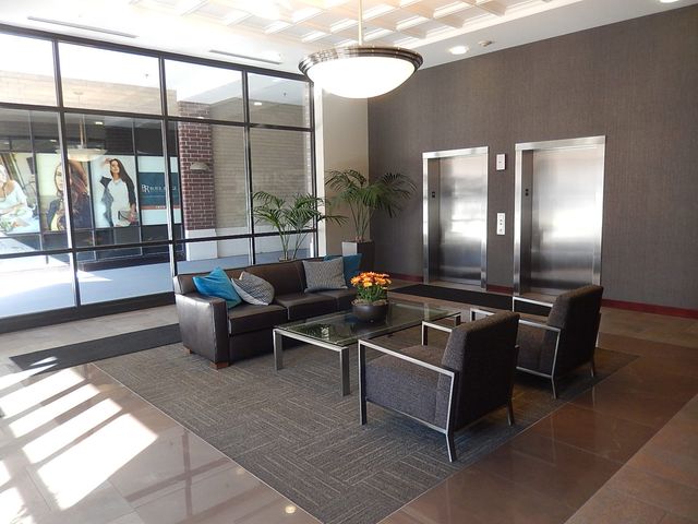 850 Village Center Drive 301, Burr Ridge, IL 60527