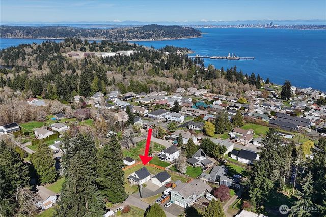 2439 Cedar Street E, Port Orchard, WA 98366