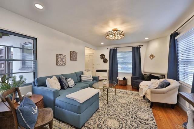 464 G Ave, Coronado, CA 92118