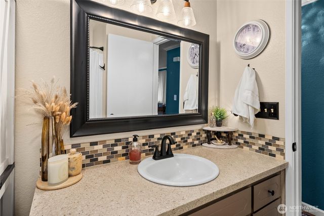 7113 33rd Street Ct NW, Gig Harbor, WA 98335