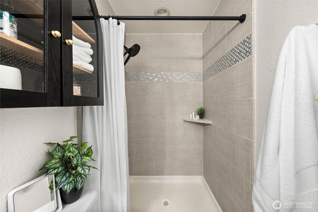 7113 33rd Street Ct NW, Gig Harbor, WA 98335