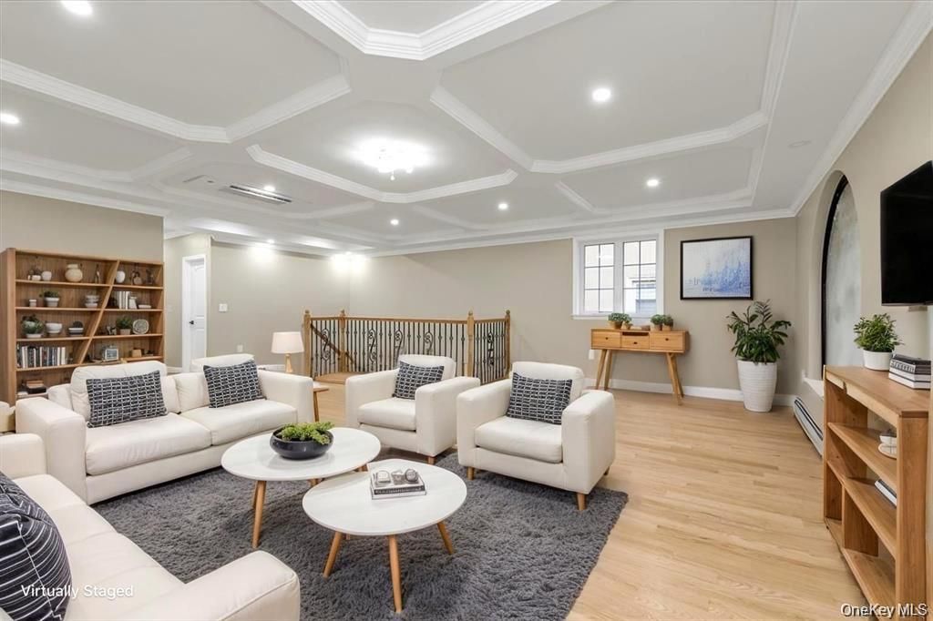 27-09 Utopia Parkway, Flushing, NY 11358 — photo 5