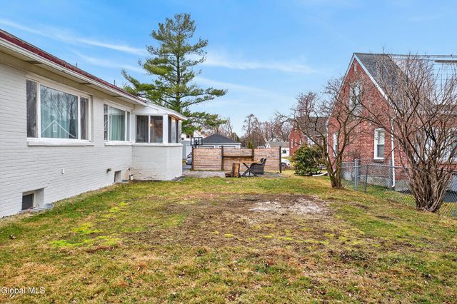 1301 Washington Avenue, Rensselaer, NY 12144