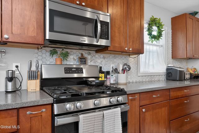 1301 Washington Avenue, Rensselaer, NY 12144