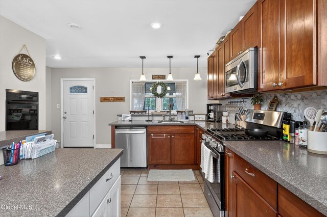 1301 Washington Avenue, Rensselaer, NY 12144