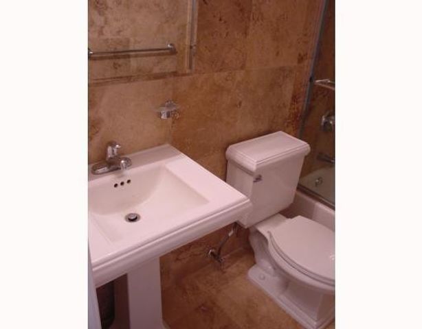 1470 N Dixie Highway 1, Fort Lauderdale, FL 33304