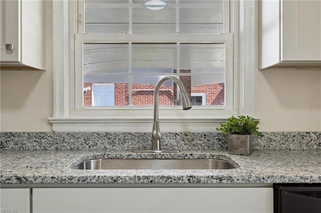 377 Whealton RD, Hampton, VA 23666