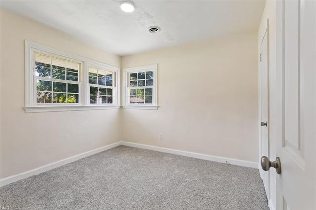377 Whealton RD, Hampton, VA 23666