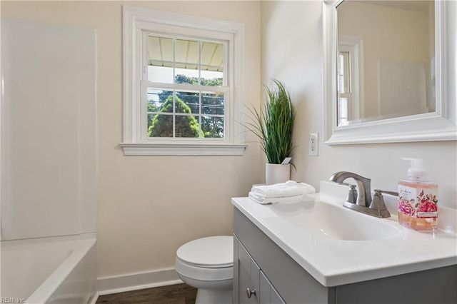 377 Whealton RD, Hampton, VA 23666
