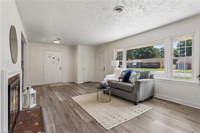 377 Whealton RD, Hampton, VA 23666