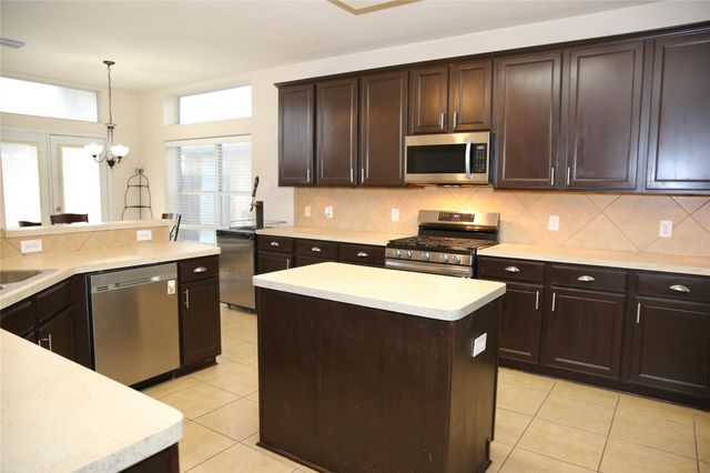 10426 Tree Hollow Circle, La Porte, TX 77571