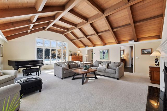 3 Birdie Lane, Chaska, MN 55318