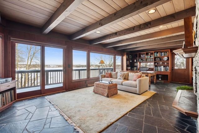 3 Birdie Lane, Chaska, MN 55318