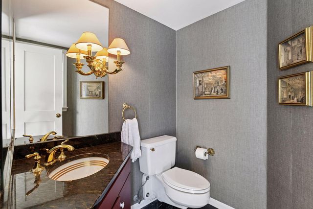 3 Birdie Lane, Chaska, MN 55318