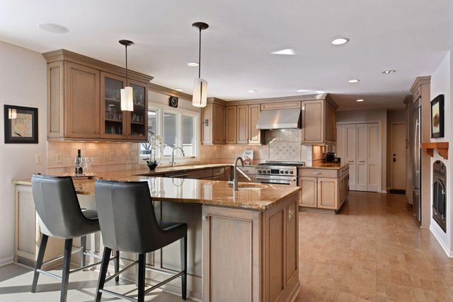 3 Birdie Lane, Chaska, MN 55318