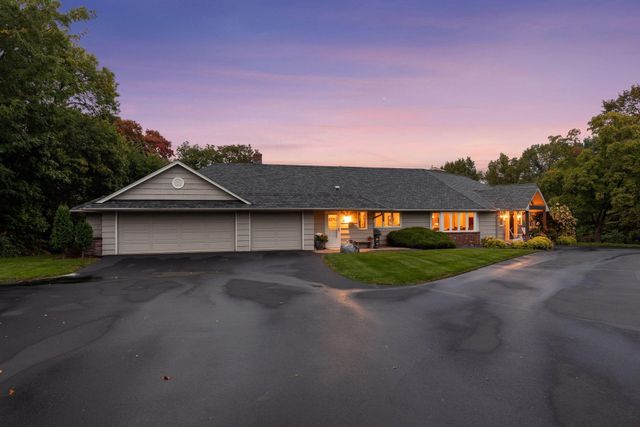 3 Birdie Lane, Chaska, MN 55318