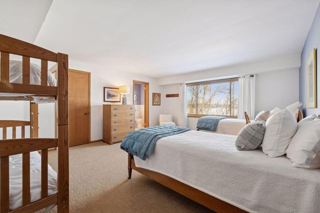 3 Birdie Lane, Chaska, MN 55318