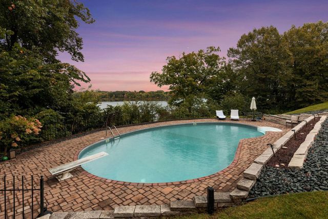 3 Birdie Lane, Chaska, MN 55318