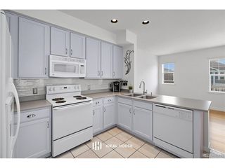 7454 E 28th Ave 3, Denver, CO 80238